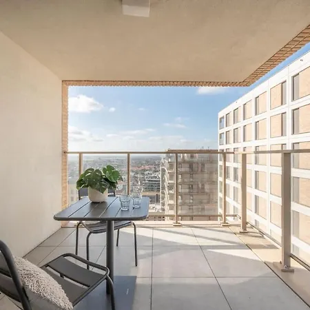 With Breathtaking Sea Views And Balcony Ostenda