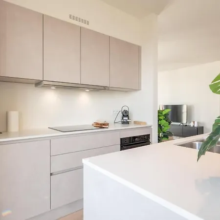 With Breathtaking Sea Views And Balcony Apartament Ostenda