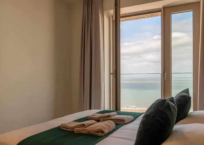 With Breathtaking Sea Views And Balcony * 奥斯滕德