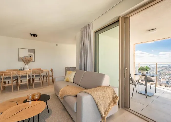 With Breathtaking Sea Views And Balcony *