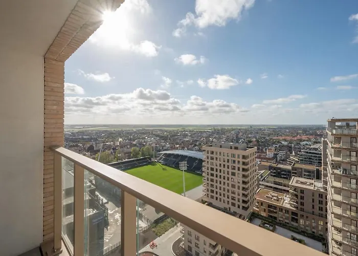 Apartment With Breathtaking Sea Views And Balcony *